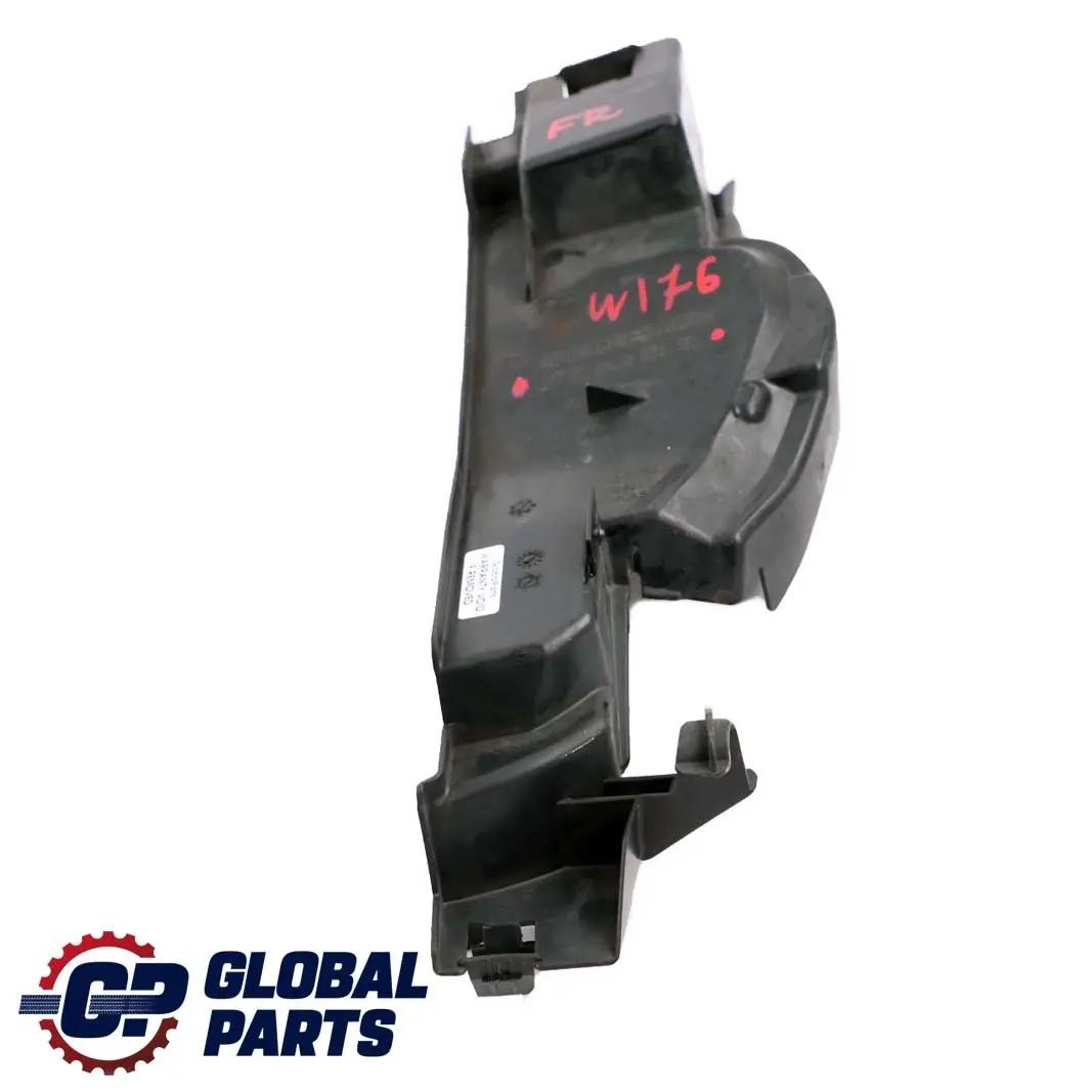 Mercedes-Benz Classe A W176 Paraurti anteriore destro Guida deviazione aria Trim per con numero di parte A1768880638 Mercedes-Benz Classe A W176 Paraurti anteriore destro Guida deviazione aria Trim - SKU A1768880638 - Numero di parte A1768880638