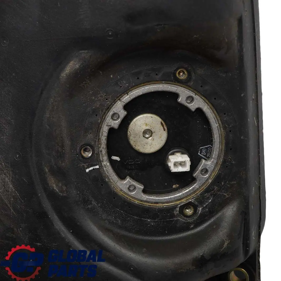 Mercedes-Benz C CLK Klasse W202 W208 Kompletter Kraftstofftank Benzin 62L für mit Teilenummer A2024708701 Mercedes-Benz C CLK Klasse W202 W208 Kompletter Kraftstofftank Benzin 62L - SKU A2024708701 - Teilenummer A2024708701