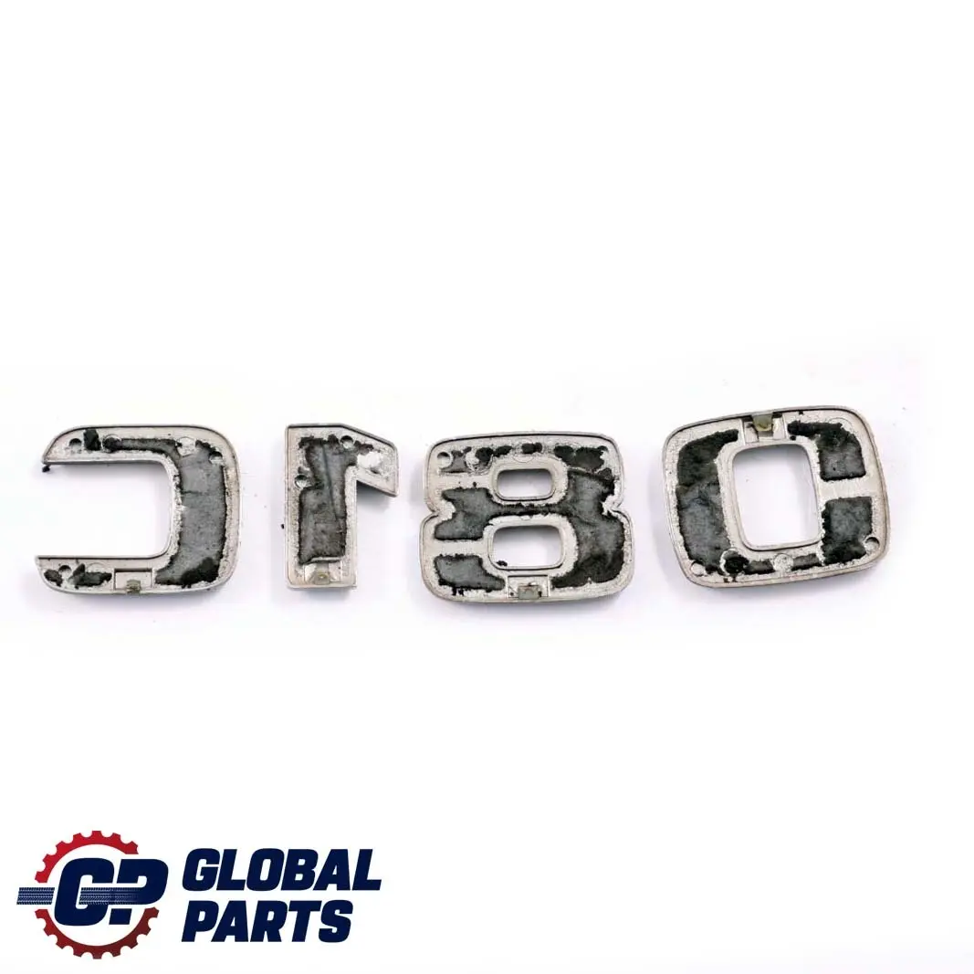 Mercedes-Benz C W203 Trunk Tailgate Adherido Emblema Lettering C180 para con número de pieza A2028171215 Mercedes-Benz C W203 Trunk Tailgate Adherido Emblema Lettering C180 - SKU A2028171215 - Número de pieza A2028171215