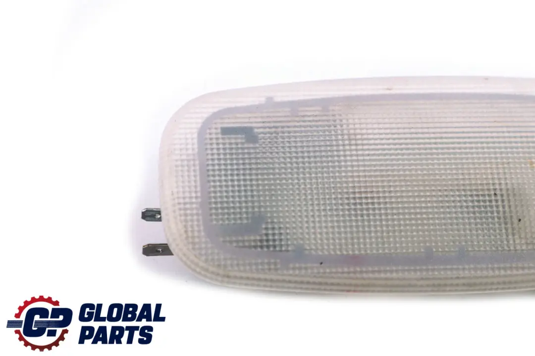 Lampka Oświetlenia Podsufitki do Mercedes W169 W203 W210 o numerze A2028200401 Mercedes W169 W203 W210 Lampka Oświetlenia Podsufitki - SKU A2028200401 - Numer Części A2028200401