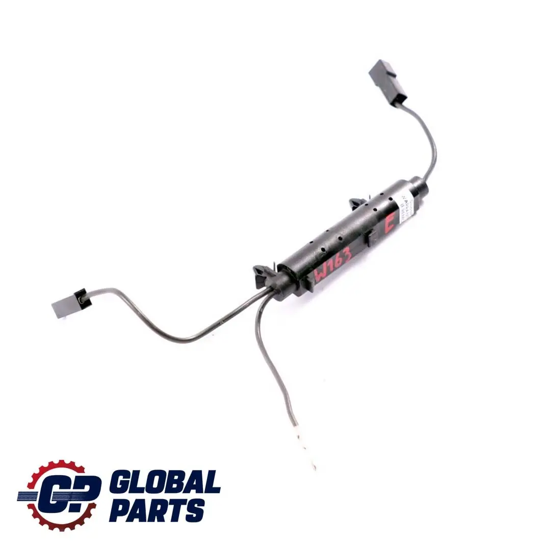 Mercedes-Benz M-Class ML W163 Aerial Antenna Amplifier Wiring Loom to with Part number A2028202389 Mercedes-Benz M-Class ML W163 Aerial Antenna Amplifier Wiring Loom - SKU A2028202389 - Part number A2028202389