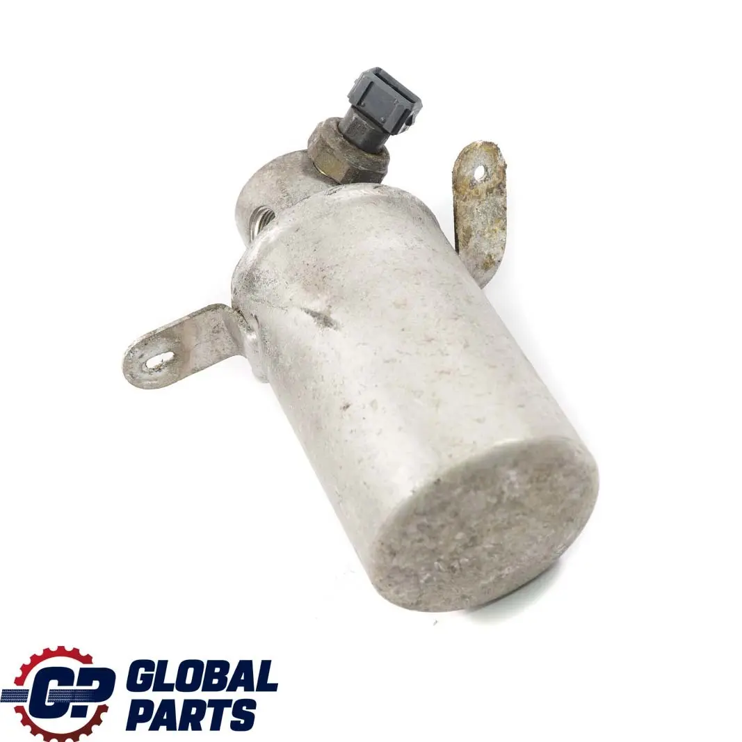 W208 Aria Condizionata Serbatoio Essiccatore per Mercedes W202 con numero di parte A2028300083 Mercedes W202 W208 Aria Condizionata Serbatoio Essiccatore - SKU A2028300083 - Numero di parte A2028300083