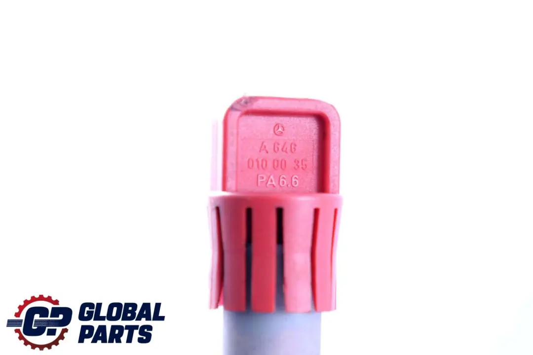 Tube de remplissage d'huile boîte de vitesses pour Mercedes W203 Diesel à propos du numéro de pièce A2032700284 Mercedes W203 Diesel Tube de remplissage d'huile boîte de vitesses - SKU A2032700284 - Numéro de pièce A2032700284