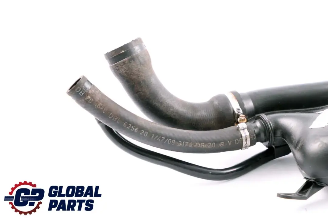 Mercedes W203 Tubo del cuello De llenado del deposito De combustible - SKU A2034701620 - Número de pieza A2034701620