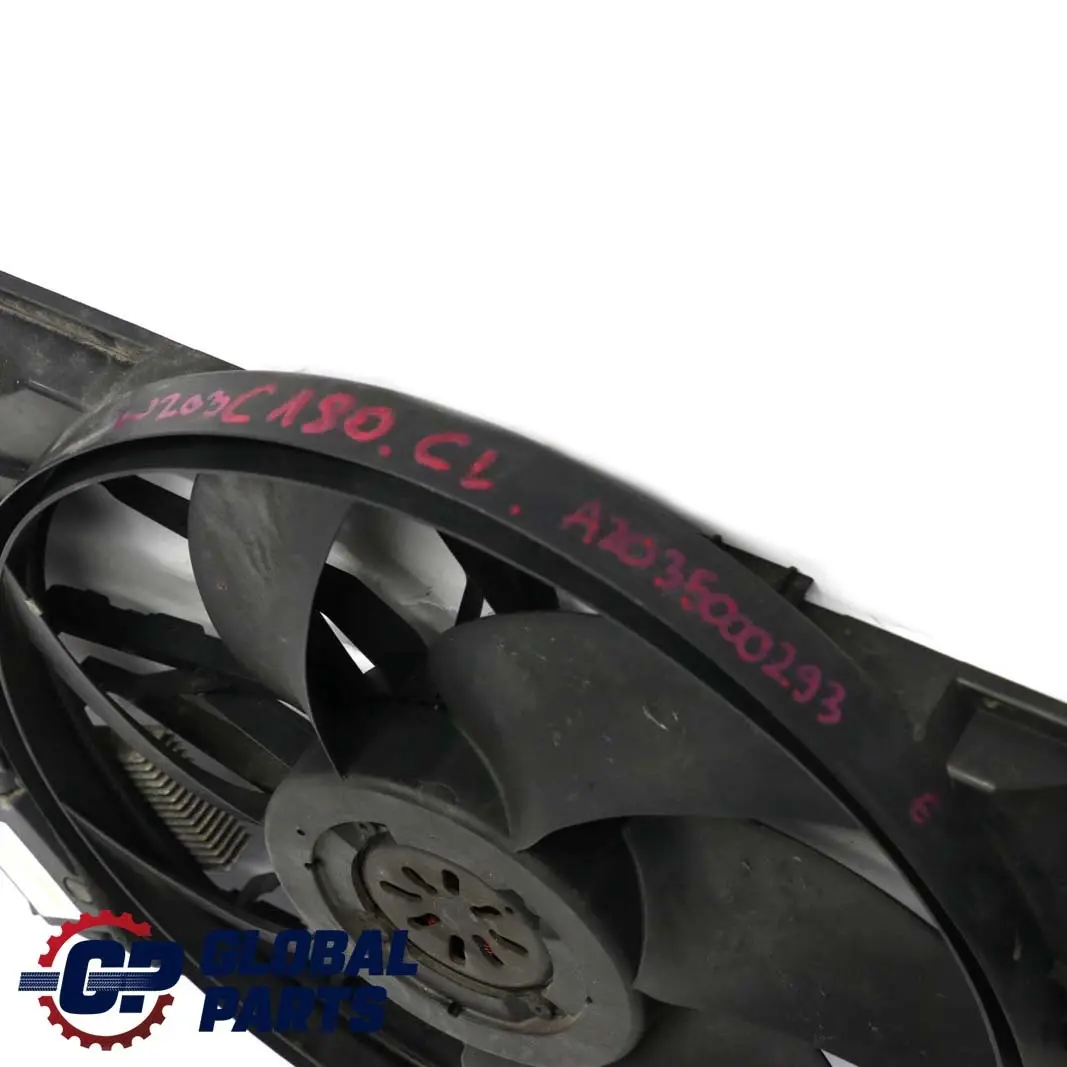  Radiateur De Refroidissement Mercedes W203 C209 Ventilateur A2035000193 - SKU A2035000293 - Numéro de pièce A2035000293