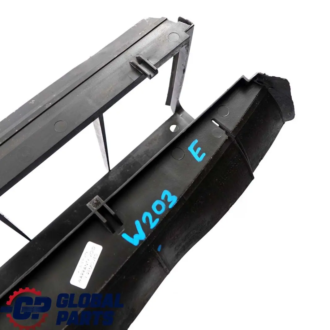 Conducto de canal de admisión de aire del radiador para Mercedes W203 con número de pieza A2035050230 Mercedes W203 Conducto de canal de admisión de aire del radiador - SKU A2035050230 - Número de pieza A2035050230