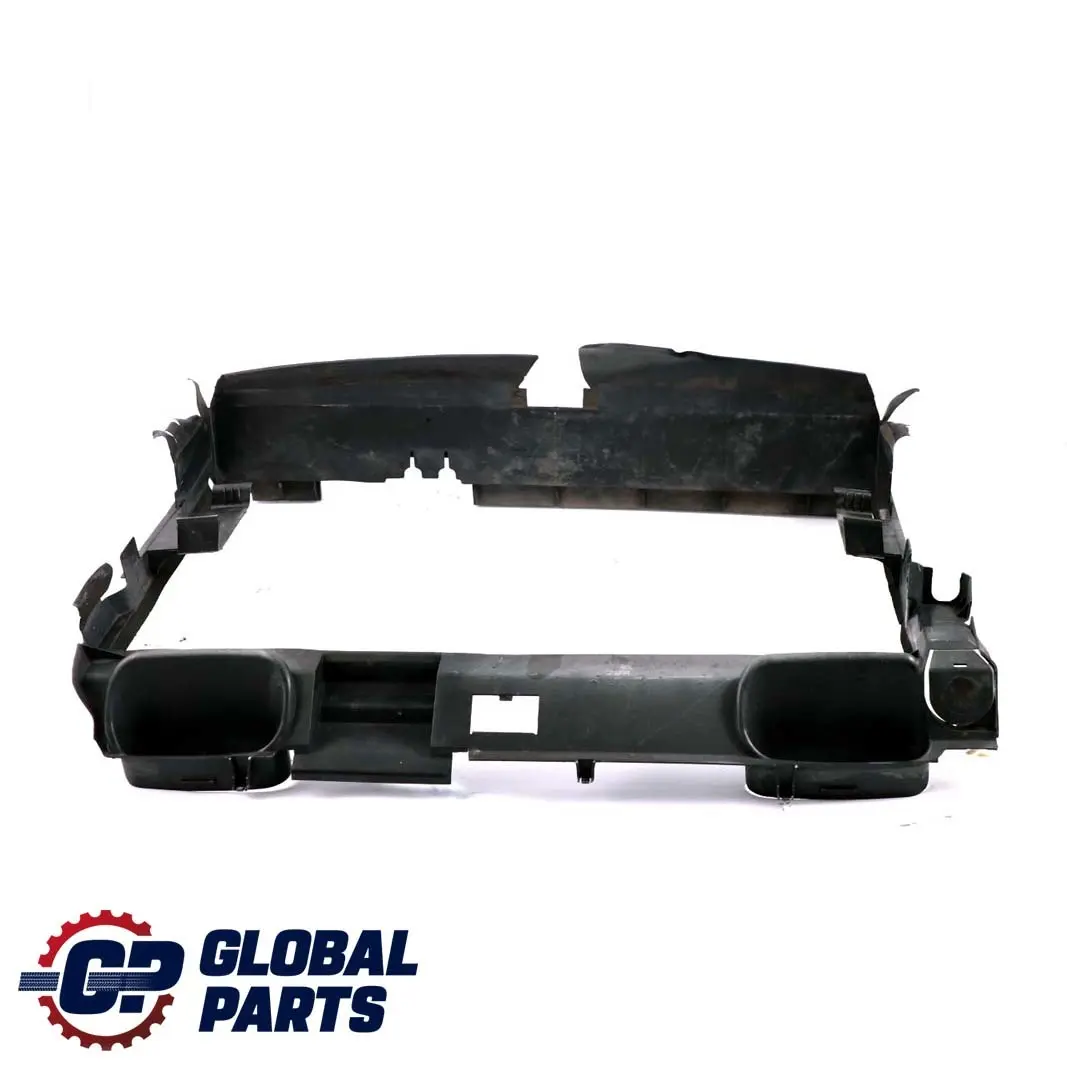 Benz W203 C 180 240 320 Cornice Radiatore per Mercedes con numero di parte A2035050730 Mercedes Benz W203 C 180 240 320 Cornice Radiatore - SKU A2035050730 - Numero di parte A2035050730