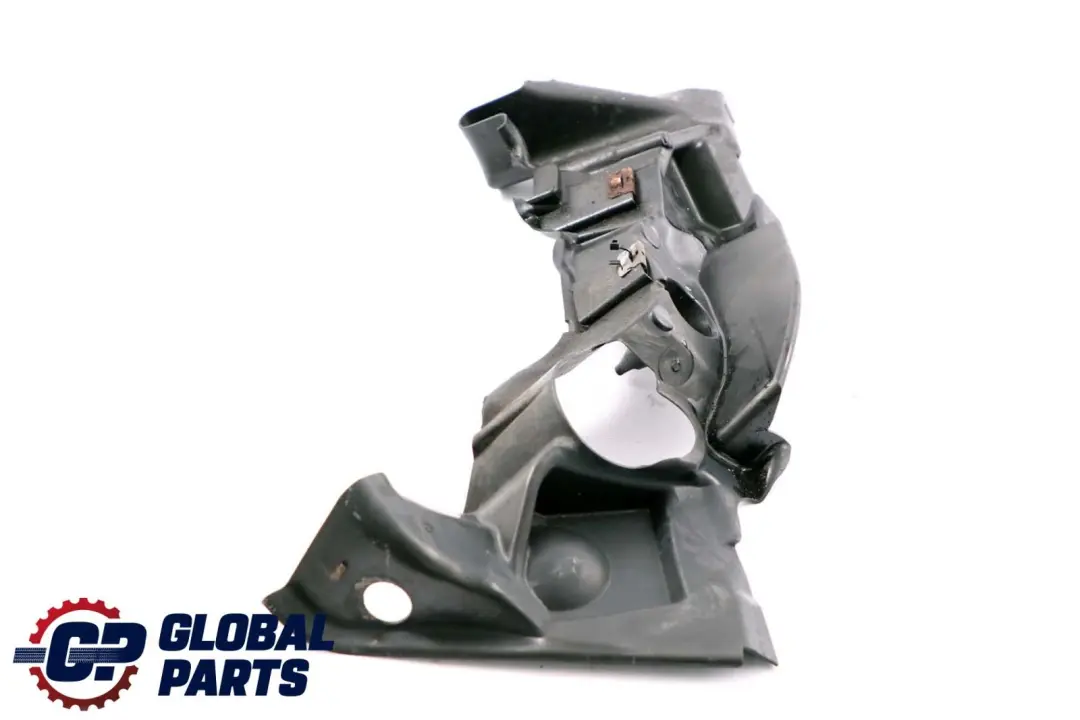 Tapizado de bajos derecho para Mercedes W203 Diesel con número de pieza A2035240925 Mercedes W203 Diesel Tapizado de bajos derecho - SKU A2035240925 - Número de pieza A2035240925