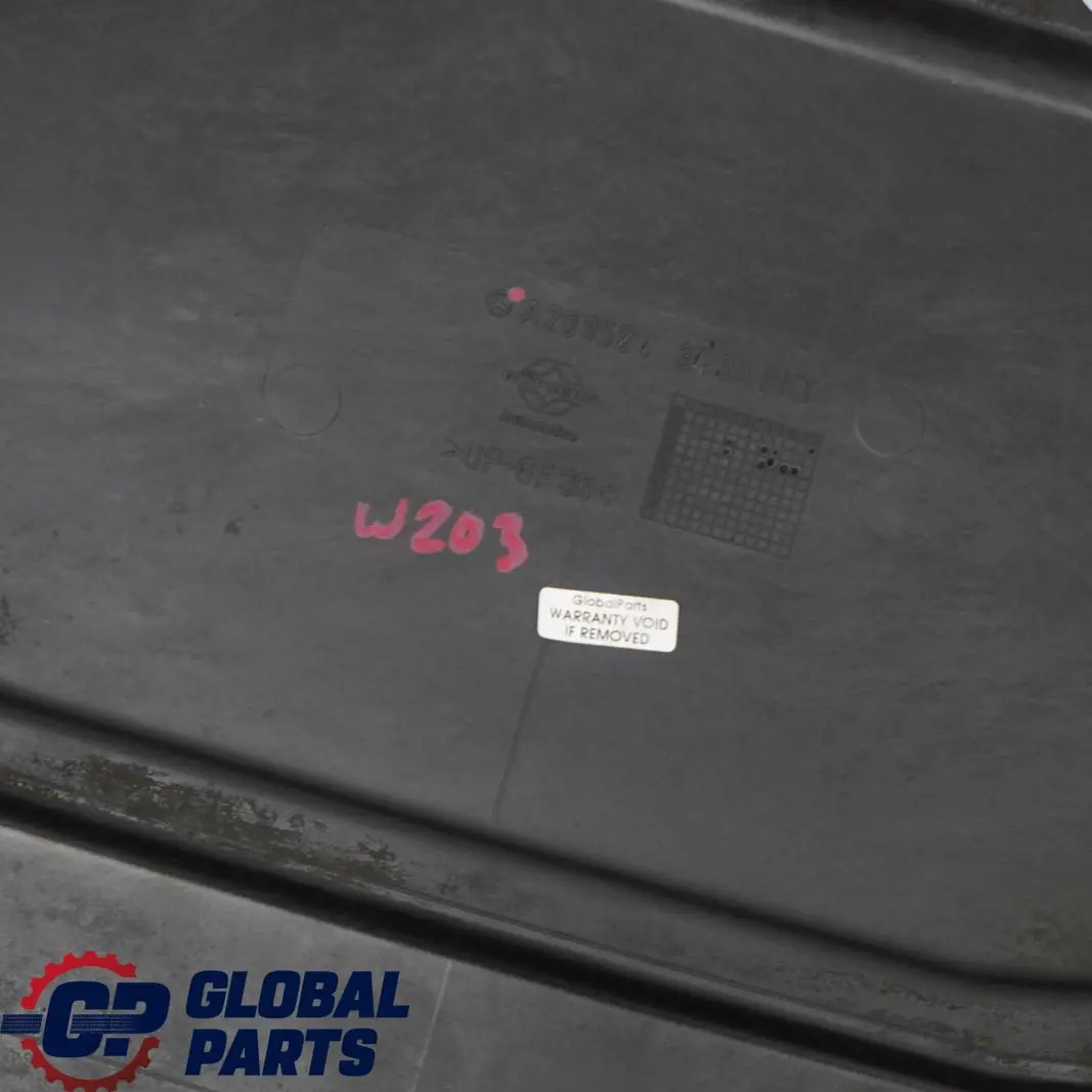 Osłona płyta podwozia do MERCEDES C W203 Kompressor o numerze A2035241830 MERCEDES C W203 Kompressor Osłona płyta podwozia - SKU A2035243430 - Numer Części A2035241830