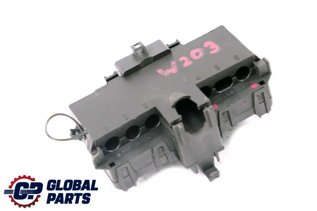 Klasse W203 W209 Batterieklemme Sicherungskasten für Mercedes CLK mit Teilenummer A2035450301 Mercedes CLK Klasse W203 W209 Batterieklemme Sicherungskasten - SKU A2035450301 - Teilenummer A2035450301