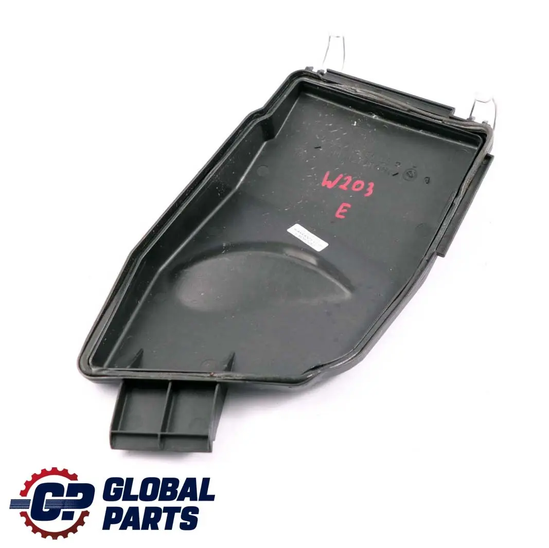 Clase C CLK W203 C209 Tapa Caja Fusibles Motor para Mercedes con número de pieza A2035450403 Mercedes Clase C CLK W203 C209 Tapa Caja Fusibles Motor - SKU A2035450403 - Número de pieza A2035450403