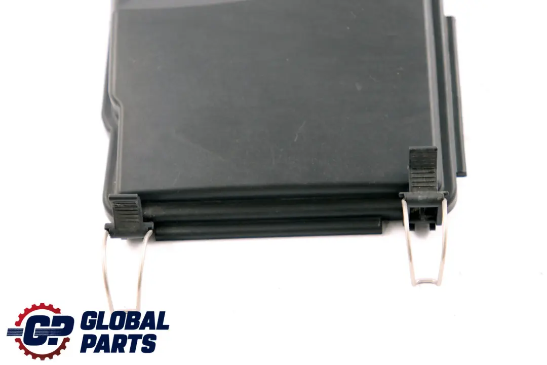 Couvercle Fusibles Relais Compartiment Moteur pour Mercedes CL203 W203 à propos du numéro de pièce A2035451303 Mercedes CL203 W203 Couvercle Fusibles Relais Compartiment Moteur - SKU A2035451303 - Numéro de pièce A2035451303