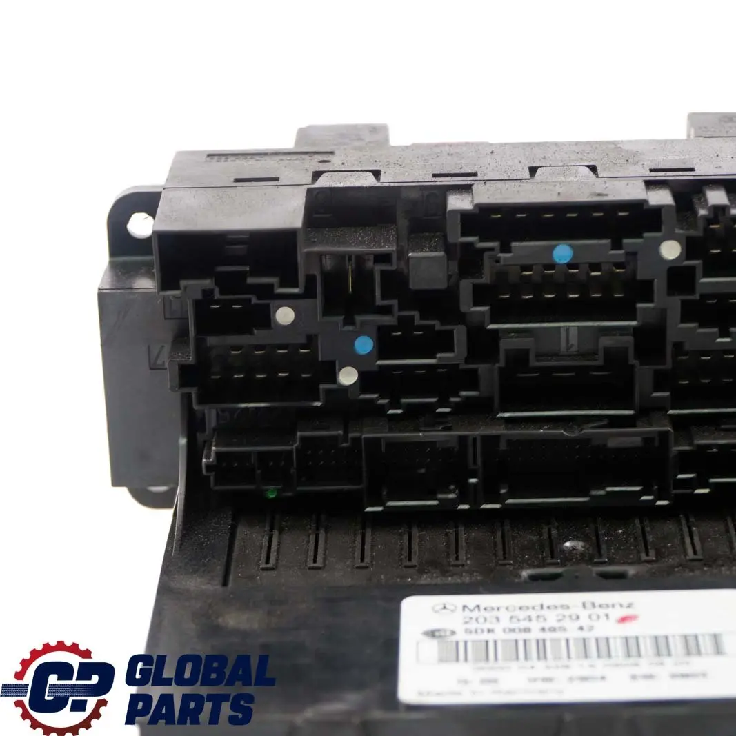 Boîte à fusibles Unité de contrôle Module SAM pour Mercedes W203 à propos du numéro de pièce A2035452901 Mercedes W203 Boîte à fusibles Unité de contrôle Module SAM - SKU A2035452901 - Numéro de pièce A2035452901