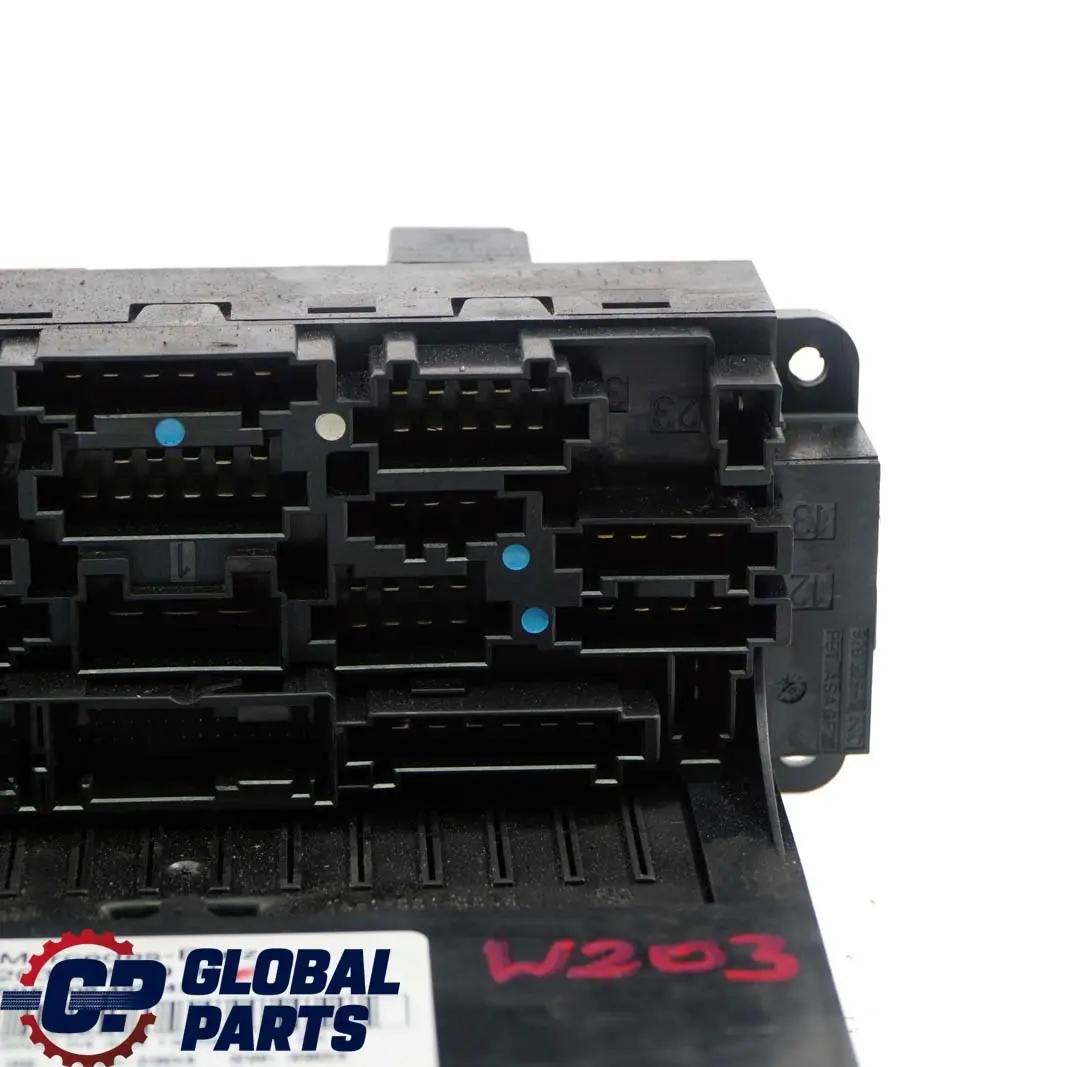 Caja de fusibles Módulo de control SAM para Mercedes W203 con número de pieza A2035452901 Mercedes W203 Caja de fusibles Módulo de control SAM - SKU A2035452901 - Número de pieza A2035452901