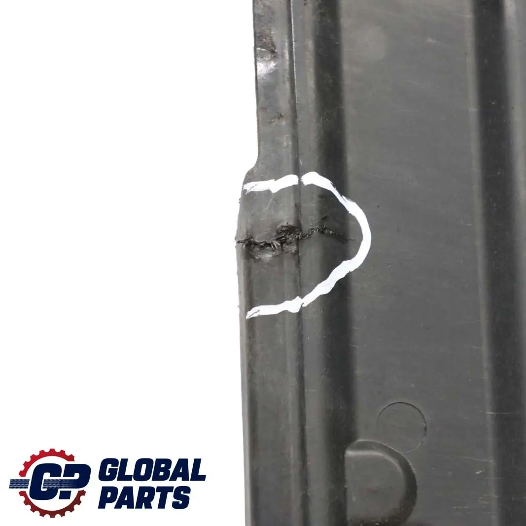 Mercedes-Benz W203 Bavette Protection Anti-encastrement Gauche pour à propos du numéro de pièce A2036190138 Mercedes-Benz W203 Bavette Protection Anti-encastrement Gauche - SKU A2036190138 - Numéro de pièce A2036190138