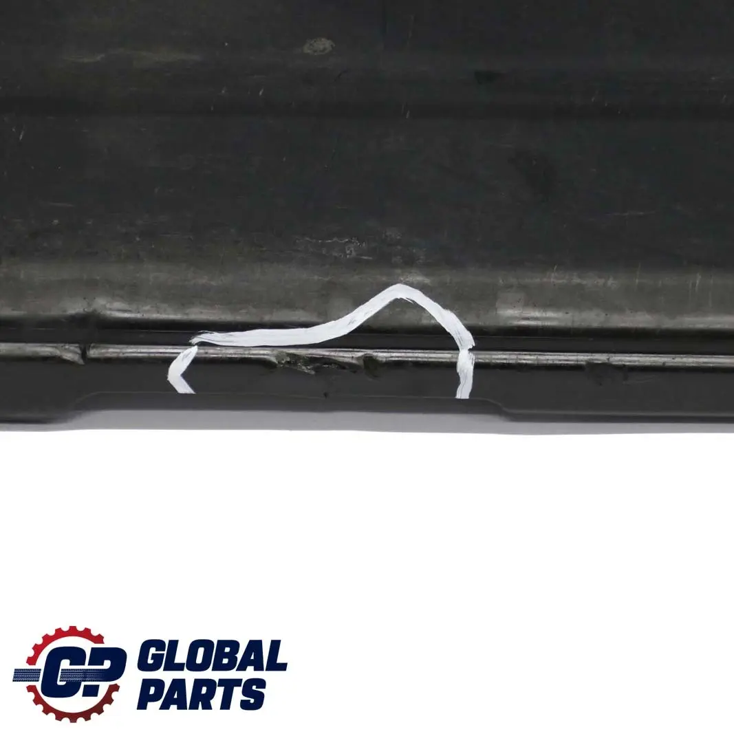 Mercedes-Benz W203 Bavette Protection Anti-encastrement Gauche pour à propos du numéro de pièce A2036190138 Mercedes-Benz W203 Bavette Protection Anti-encastrement Gauche - SKU A2036190138 - Numéro de pièce A2036190138