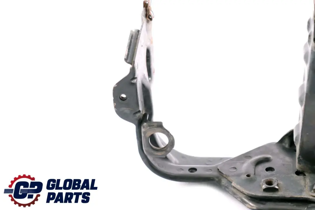 Pare-Chocs Avant Support Gauche Traverse pour Mercedes W203 à propos du numéro de pièce A2036202195 Mercedes W203 Pare-Chocs Avant Support Gauche Traverse - SKU A2036202195 - Numéro de pièce A2036202195