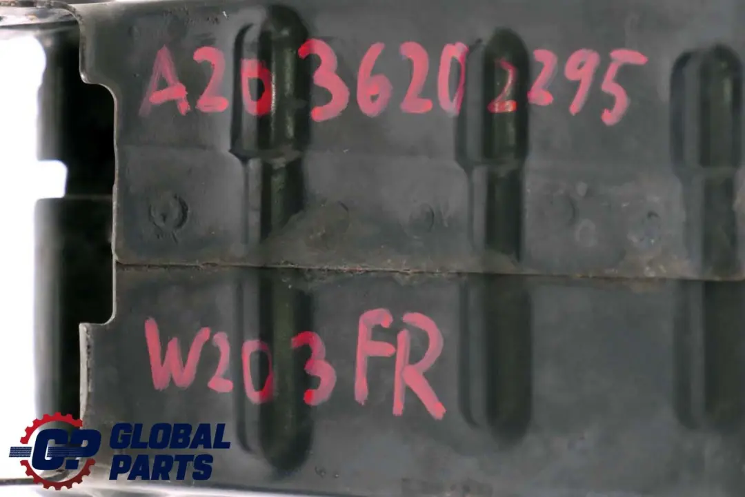 Paraurti anteriore destro Staffa di montaggio Membro trasversale per Mercedes W203 con numero di parte A2036202295 Mercedes W203 Paraurti anteriore destro Staffa di montaggio Membro trasversale - SKU A2036202295 - Numero di parte A2036202295