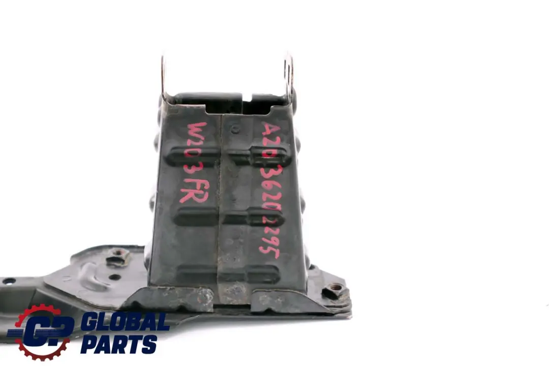 Paraurti anteriore destro Staffa di montaggio Membro trasversale per Mercedes W203 con numero di parte A2036202295 Mercedes W203 Paraurti anteriore destro Staffa di montaggio Membro trasversale - SKU A2036202295 - Numero di parte A2036202295