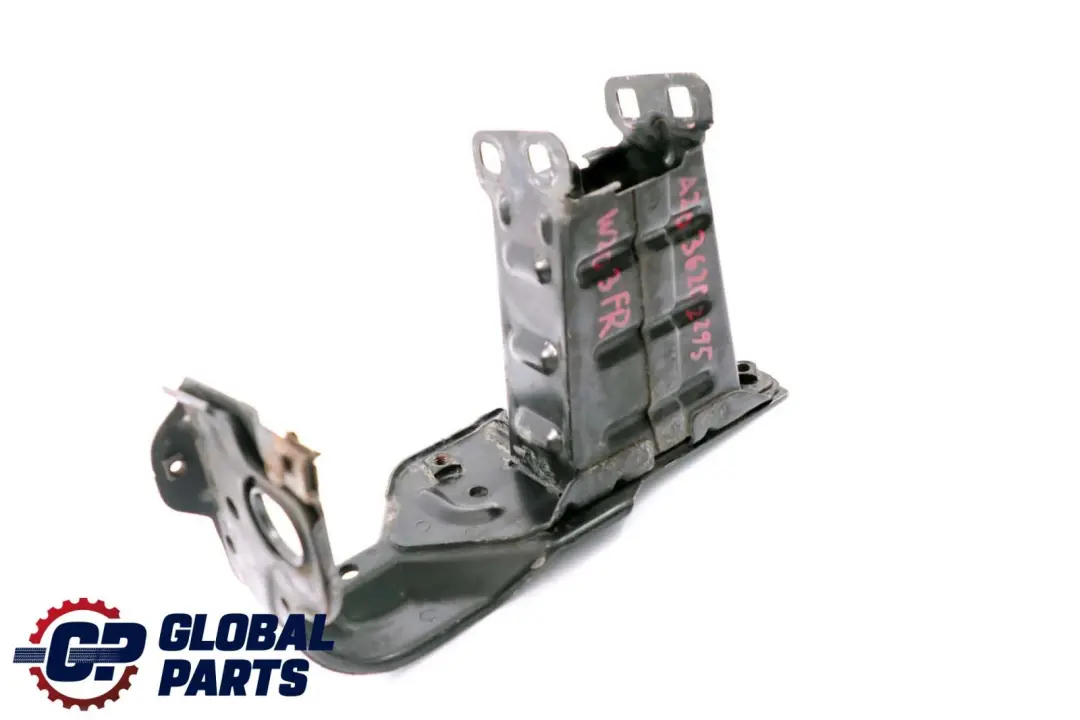 C-Klasse W203 Stoßstange Absorber Vorne Rechts Halter für Mercedes mit Teilenummer A2036202295 Mercedes C-Klasse W203 Stoßstange Absorber Vorne Rechts Halter - SKU A2036202295 - Teilenummer A2036202295