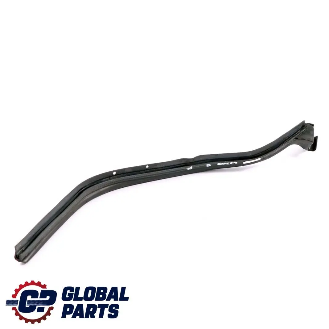 Mercedes-Benz CLK Classe W203 C209 Cofano Gomma Guarnizione Centrale Destra per con numero di parte A2036280098 Mercedes-Benz CLK Classe W203 C209 Cofano Gomma Guarnizione Centrale Destra - SKU A2036280098 - Numero di parte A2036280098