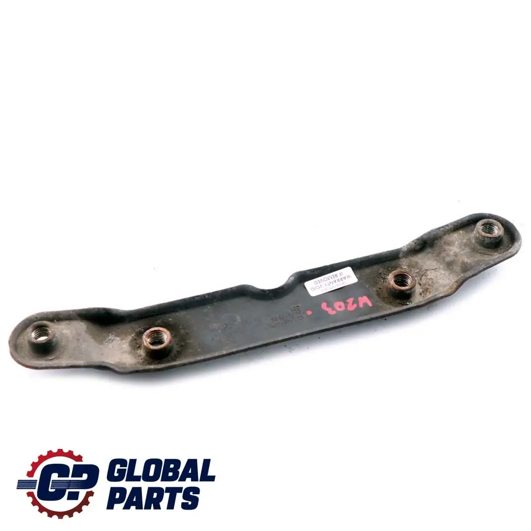 Asse anteriore Sterzo Rack Cross Member Piastra supporto per Mercedes CLK W203 C209 con numero di parte A2036280111 Mercedes CLK W203 C209 Asse anteriore Sterzo Rack Cross Member Piastra supporto - SKU A2036280111 - Numero di parte A2036280111