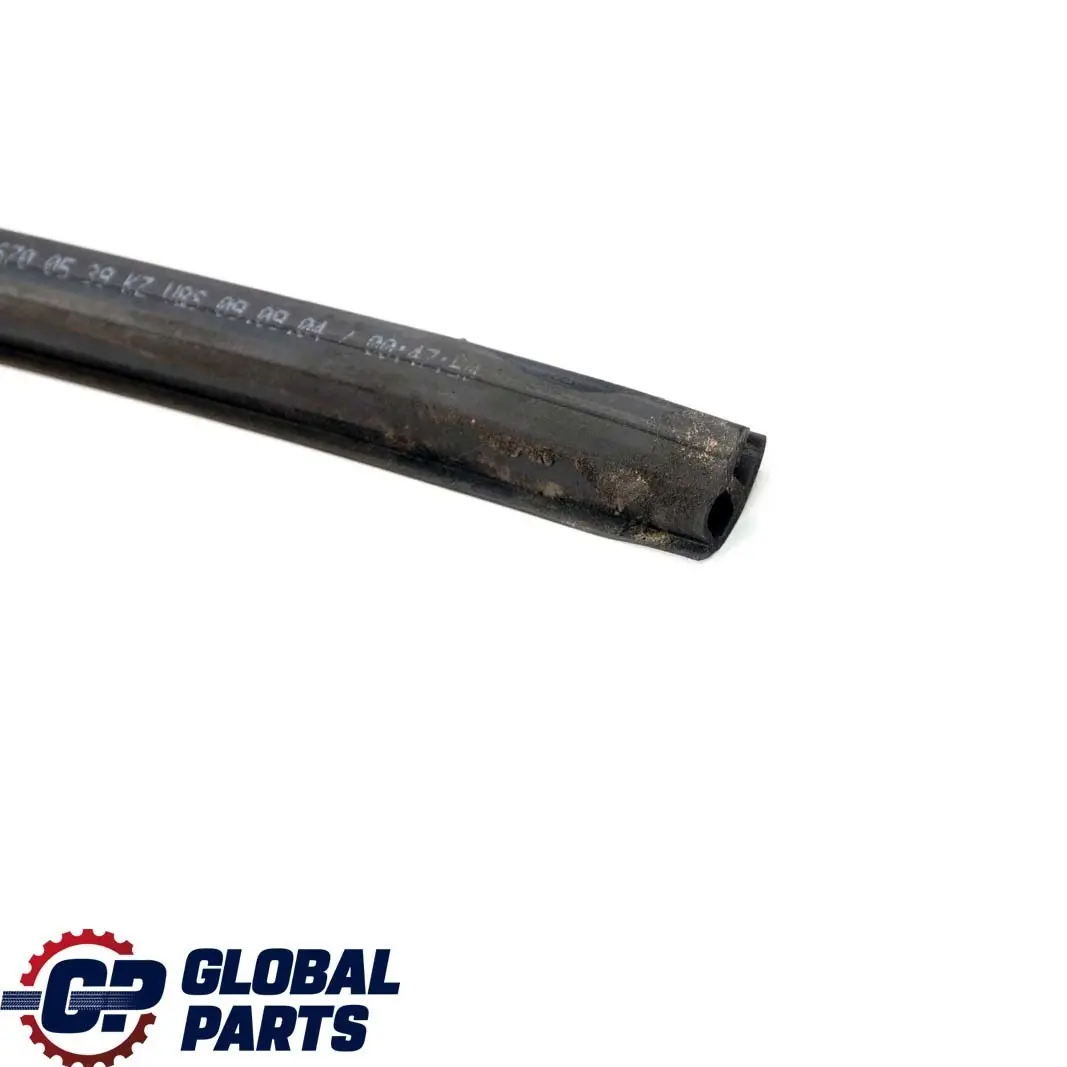 Mercedes W203 Tapa Parabrisas Delantero Junta del Parabrisas - SKU A2036700539 - Número de pieza A2036700539