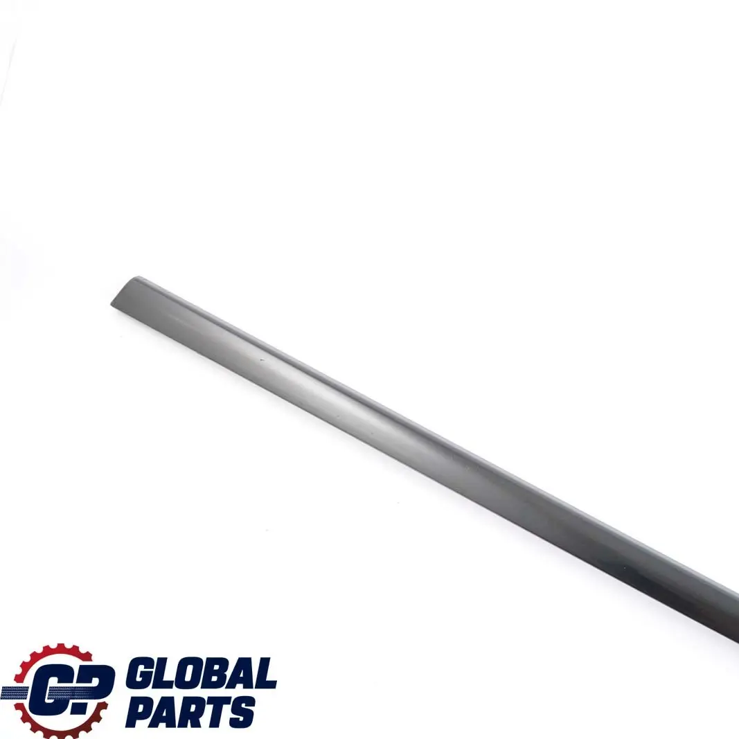 Moldura Borde Ventana Guardabarros Trasero Izquierdo para Mercedes CL203 con número de pieza A2036702122 Mercedes CL203 Moldura Borde Ventana Guardabarros Trasero Izquierdo - SKU A2036702122 - Número de pieza A2036702122