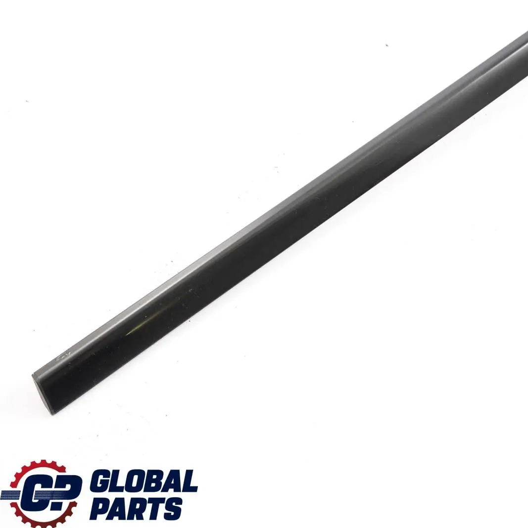 Mercedes CL203 Bande De Bordure De Fenêtre D'Aile Arrière Gauche - SKU A2036702122 - Numéro de pièce A2036702122