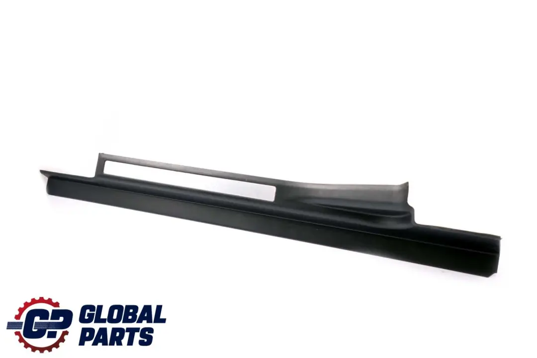  Mercedes-Benz Clase C W203 Front Left Door Sill Step Plate Entrance Cover Trim - SKU A2036800735 - Número de pieza A2036800735