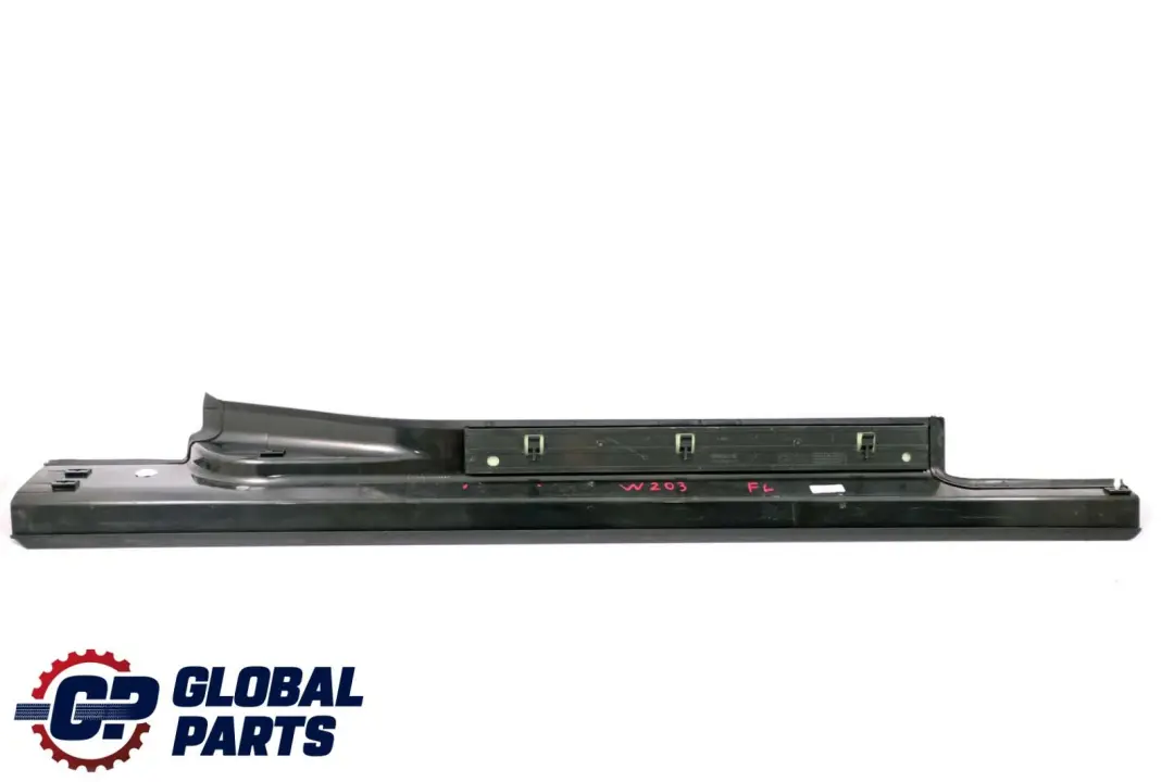 Frontale sinistro Porta Sill Step Plate Entrance Cover Trim per Mercedes W203 con numero di parte A2036800735 Mercedes W203 Frontale sinistro Porta Sill Step Plate Entrance Cover Trim - SKU A2036800735 - Numero di parte A2036800735