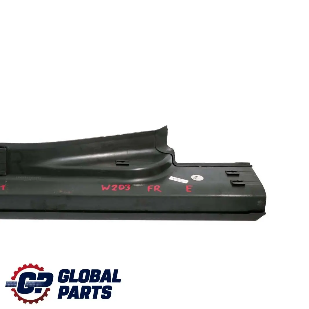 anteriore destro O/S soglia porta piatto ingresso copertura trim per Mercedes C W203 con numero di parte A2036800835 Mercedes C W203 anteriore destro O/S soglia porta piatto ingresso copertura trim - SKU A2036800835-1 - Numero di parte A2036800835