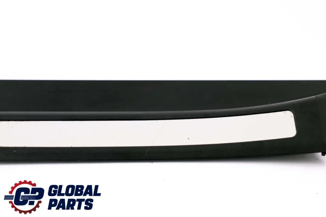 Trasera Derecha Umbral De La Puerta Placa De Entrada Cubierta Trim para Mercedes W203 con número de pieza A2036801035 Mercedes W203 Trasera Derecha Umbral De La Puerta Placa De Entrada Cubierta Trim - SKU A2036801035 - Número de pieza A2036801035