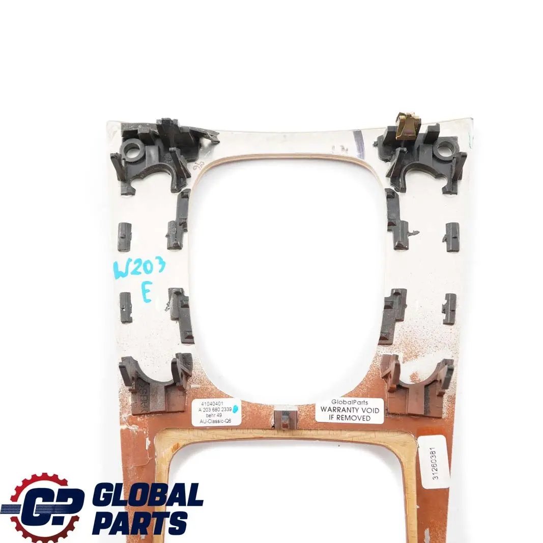 Consola Central Marco Cubierta Panel Engranaje Madera para Mercedes W203 con número de pieza A2036802339 Mercedes W203 Consola Central Marco Cubierta Panel Engranaje Madera - SKU A2036802339 - Número de pieza A2036802339