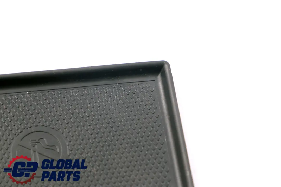 Centere Consola Cenicero Insertar Goma Mat para Mercedes W203 con número de pieza A2036805350 Mercedes W203 Centere Consola Cenicero Insertar Goma Mat - SKU A2036805350 - Número de pieza A2036805350