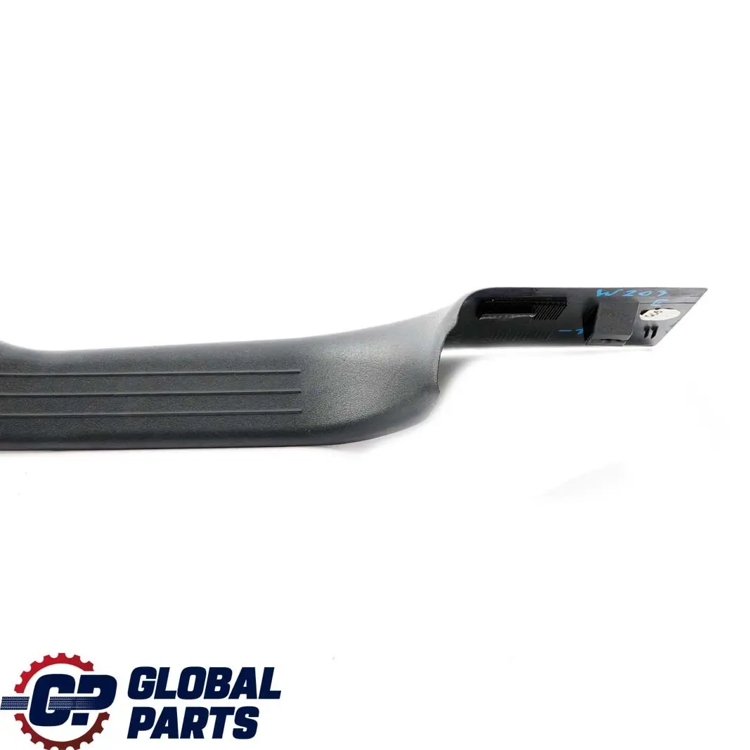 Mercedes-Benz W203 Moulures de Seuil Barre D 'em Barquement Arriere Droite pour à propos du numéro de pièce A2036861436 Mercedes-Benz W203 Moulures de Seuil Barre D 'em Barquement Arriere Droite - SKU A2036861436-1 - Numéro de pièce A2036861436