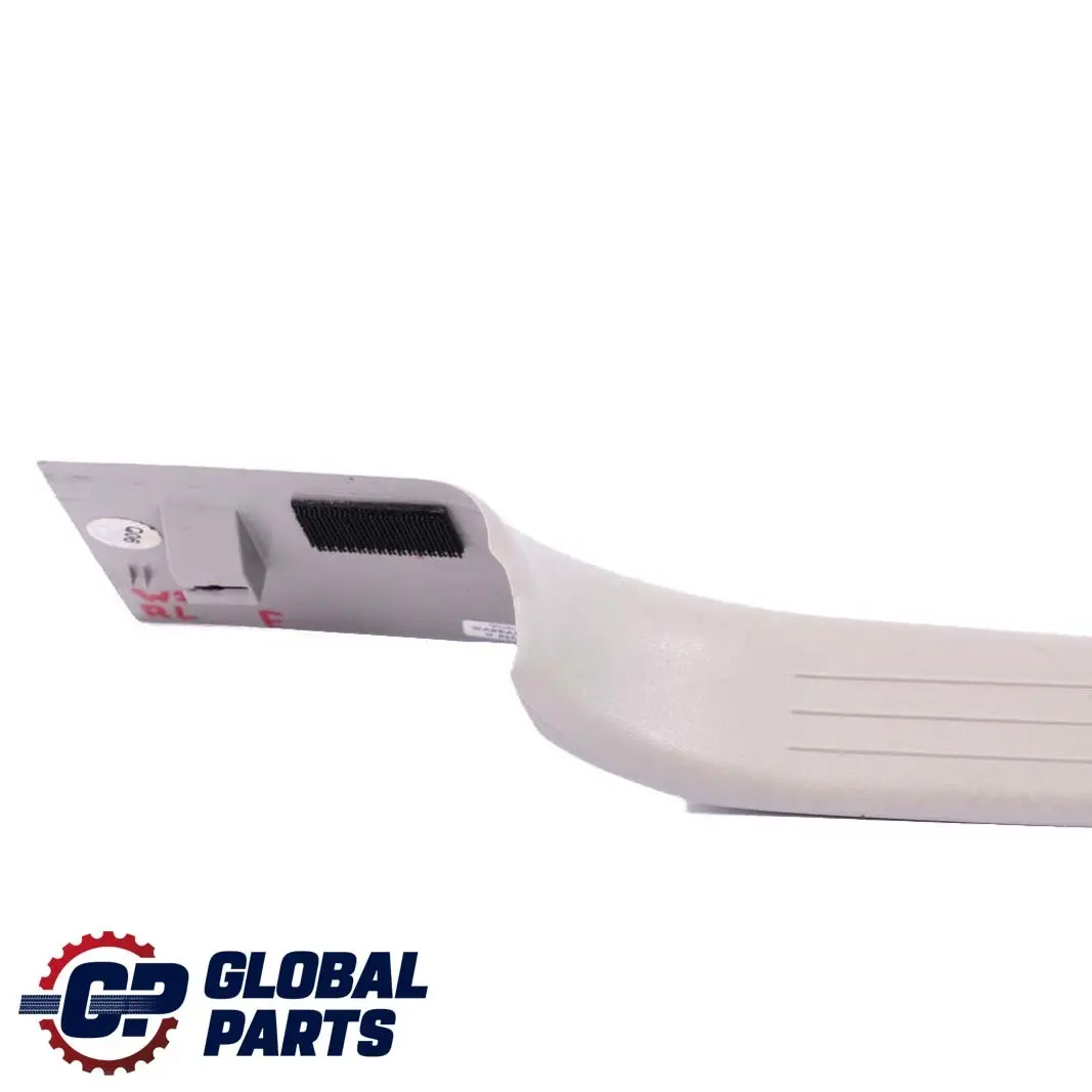 Mercedes-Benz C W203 Rail Rear Left Carpet Edge Door Sill Cover para con número de pieza A2036861536 Mercedes-Benz C W203 Rail Rear Left Carpet Edge Door Sill Cover - SKU A2036861536 - Número de pieza A2036861536