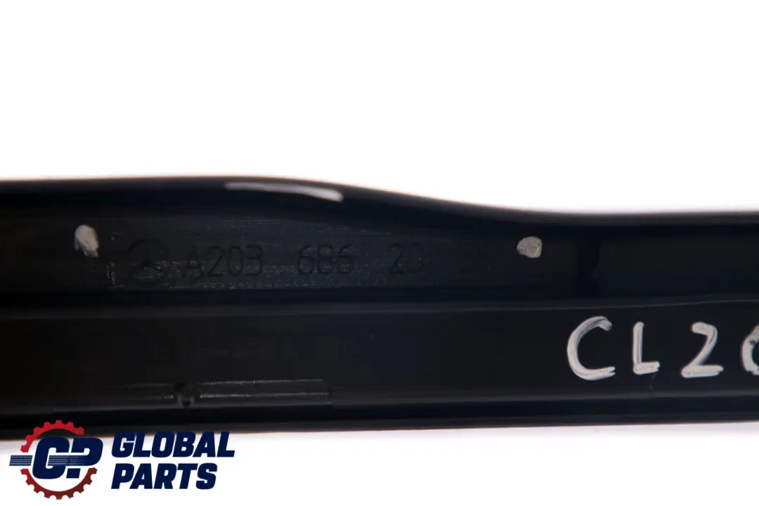 Rail Derecho Puerta Umbral Tapa Interior para Mercedes CLC-Class CL203 con número de pieza A2036862036 Mercedes CLC-Class CL203 Rail Derecho Puerta Umbral Tapa Interior - SKU A2036862036 - Número de pieza A2036862036