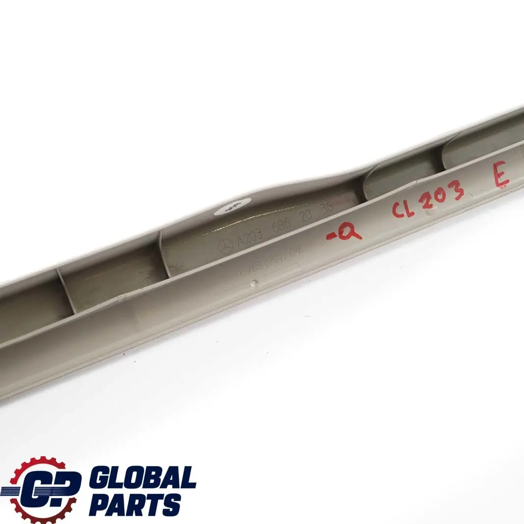 Mercedes-Benz CL203 Riel Derecho Estribo De Puerta Cubierta Quartz para con número de pieza A2036862036 Mercedes-Benz CL203 Riel Derecho Estribo De Puerta Cubierta Quartz - SKU A2036862036-q - Número de pieza A2036862036