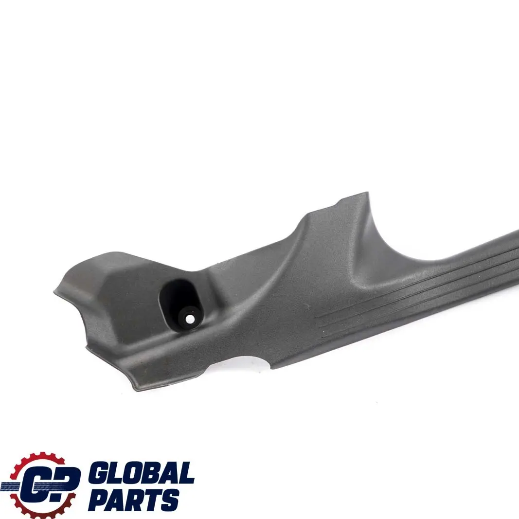 Rail Trasero Derecho Alfombra Borde Umbral Puerta Tapa A2036862436 para Mercedes W203 con número de pieza A2036863036 Mercedes W203 Rail Trasero Derecho Alfombra Borde Umbral Puerta Tapa A2036862436 - SKU A2036863036 - Número de pieza A2036863036