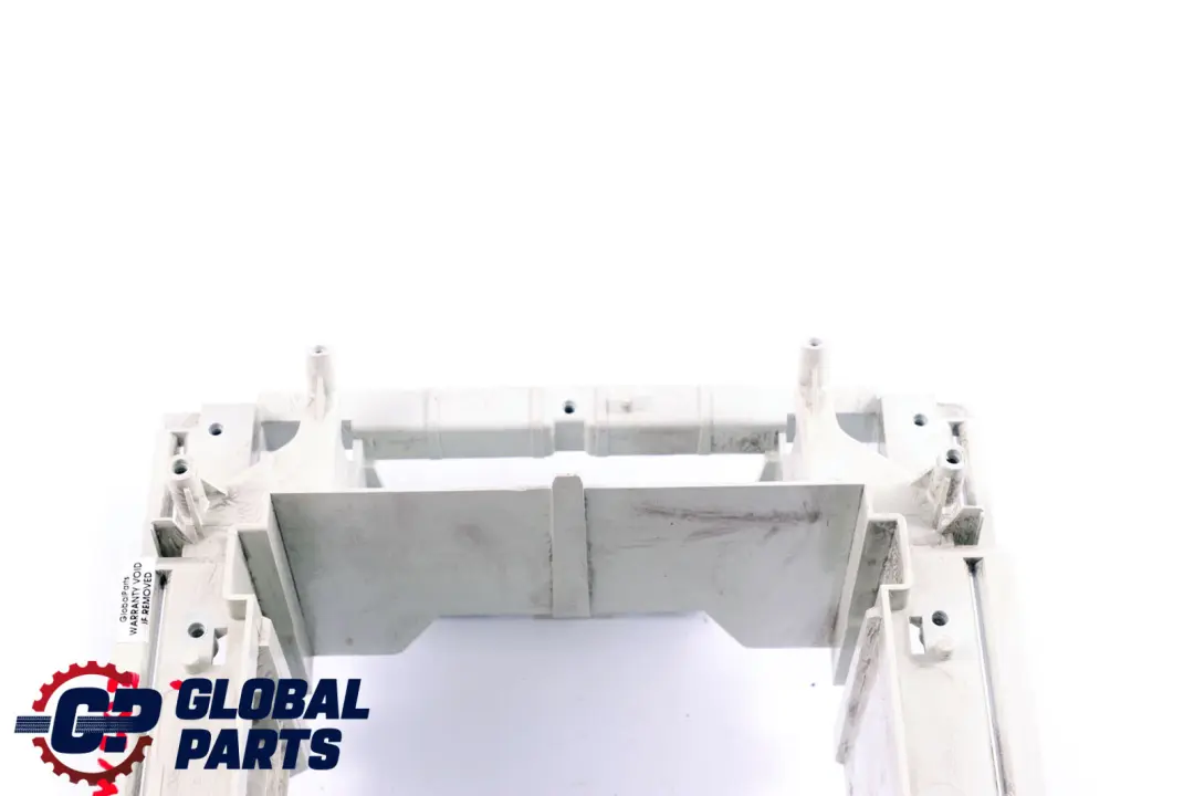 Support De Radio CD Console Support De Cadre pour Mercedes W203 à propos du numéro de pièce A2036890516 Mercedes W203 Support De Radio CD Console Support De Cadre - SKU A2036890516 - Numéro de pièce A2036890516