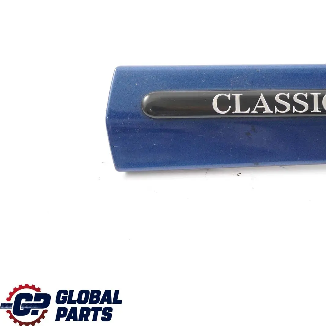 Mercedes-Benz W203 avant Droit Garde-Boue Baguette Bleu Jaspis 345 pour à propos du numéro de pièce A2036900262 Mercedes-Benz W203 avant Droit Garde-Boue Baguette Bleu Jaspis 345 - SKU A2036900262-JAS - Numéro de pièce A2036900262