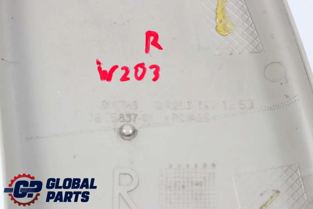 Mercedes-Benz C-Klasse W203 Blende B-Säule Unterseite Rechts Grau für mit Teilenummer A2036901253 Mercedes-Benz C-Klasse W203 Blende B-Säule Unterseite Rechts Grau - SKU A2036901253 - Teilenummer A2036901253