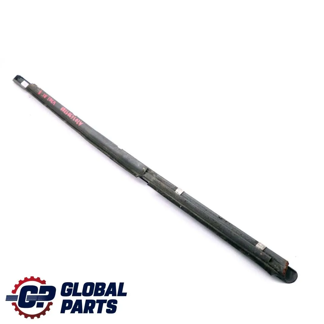 Mercedes-Benz W203 Posteriore Sinistra Finestra Garnieren Modanatura per con numero di parte A2036901780 Mercedes-Benz W203 Posteriore Sinistra Finestra Garnieren Modanatura - SKU A2036901780 - Numero di parte A2036901780