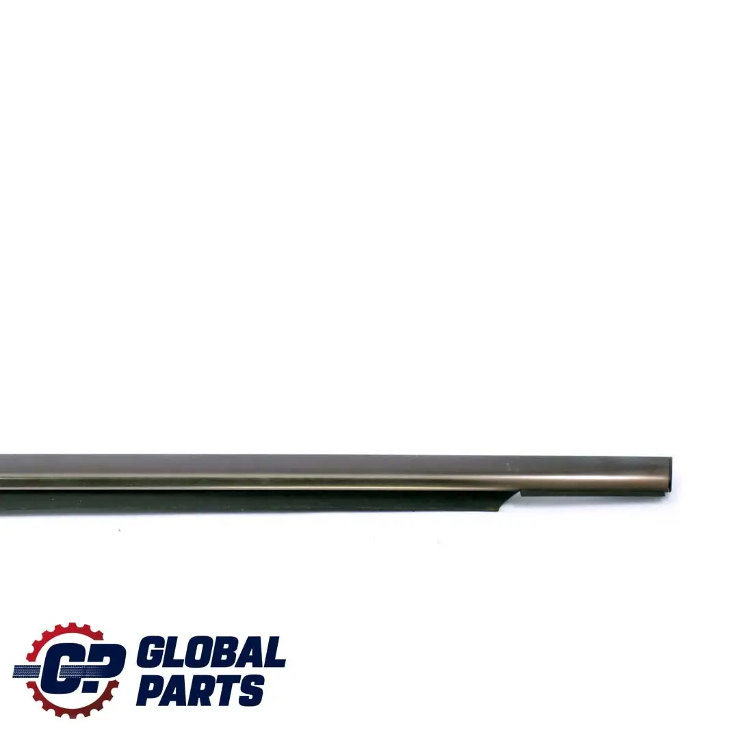 Mercedes-Benz W203 Posteriore Sinistra Finestra Garnieren Modanatura per con numero di parte A2036901780 Mercedes-Benz W203 Posteriore Sinistra Finestra Garnieren Modanatura - SKU A2036901780 - Numero di parte A2036901780