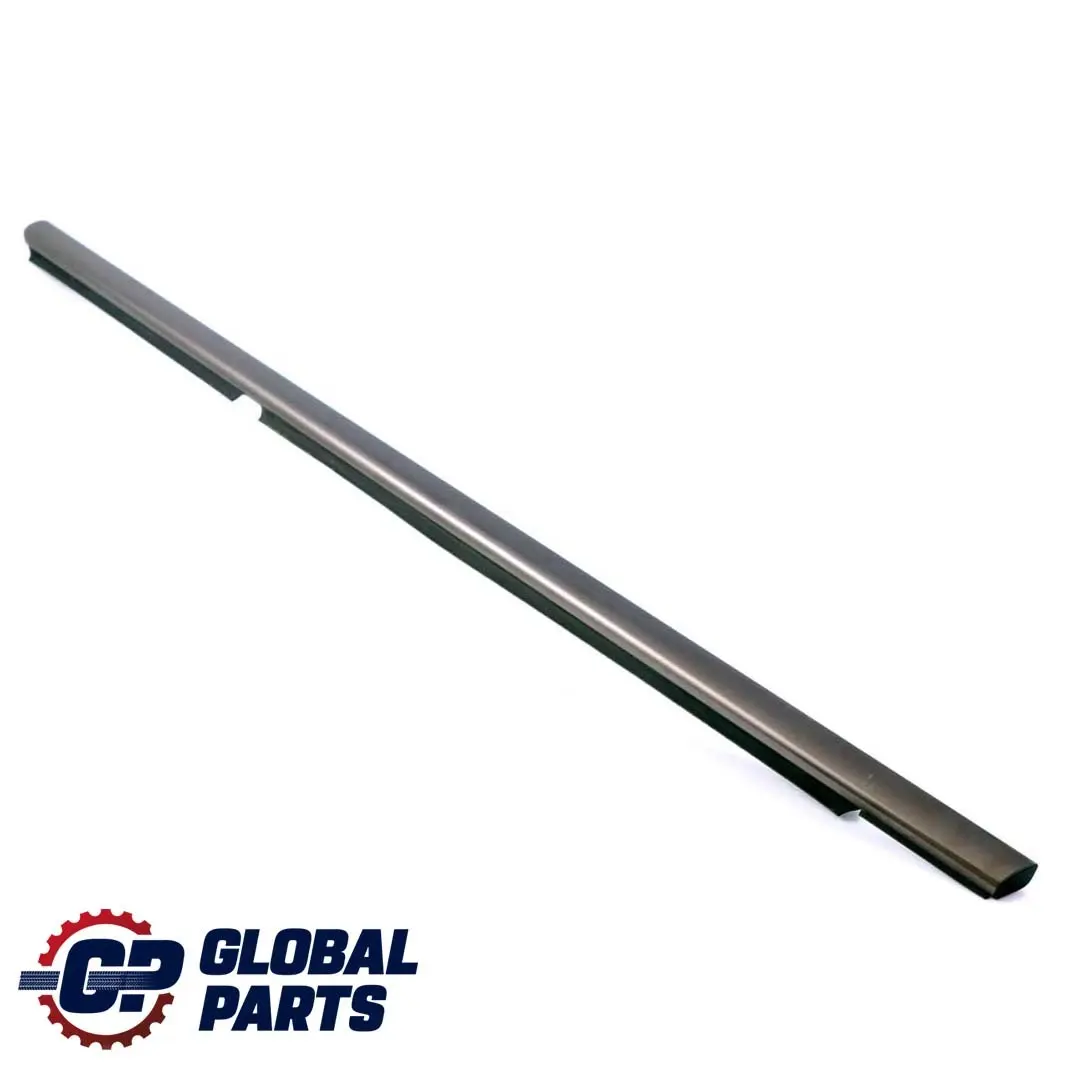 Mercedes-Benz W203 Posteriore Sinistra Finestra Garnieren Modanatura per con numero di parte A2036901780 Mercedes-Benz W203 Posteriore Sinistra Finestra Garnieren Modanatura - SKU A2036901780 - Numero di parte A2036901780