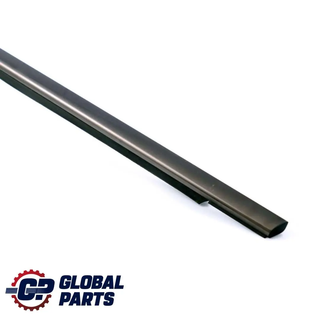 Mercedes-Benz C W203 Hinten Links Fenster Garnieren Zierleiste für mit Teilenummer A2036901780 Mercedes-Benz C W203 Hinten Links Fenster Garnieren Zierleiste - SKU A2036901780 - Teilenummer A2036901780