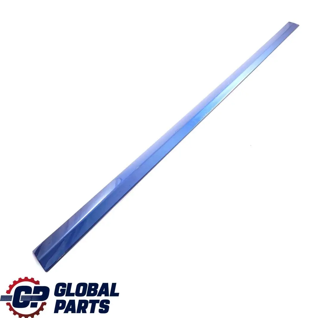 Mercedes-Benz CL203 Front Left Door Trim Molding Strip Jaspisblau Blue 345 para con número de pieza A2036902982 Mercedes-Benz CL203 Front Left Door Trim Molding Strip Jaspisblau Blue 345 - SKU A2036902982-JAS - Número de pieza A2036902982