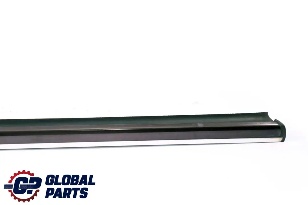 Burlete de puerta delantera derecha para Mercedes C W203 con número de pieza A2036903680 Mercedes C W203 Burlete de puerta delantera derecha - SKU A2036903680 - Número de pieza A2036903680