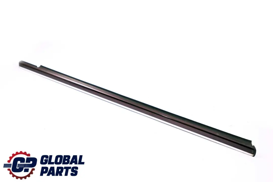 Mercedes C W203 Bande d'étanchéité de porte avant droite - SKU A2036903680 - Numéro de pièce A2036903680
